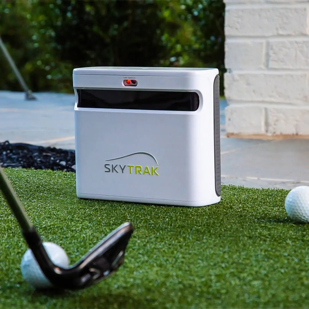 home-golf-simulator-skytrak-skytrak+-launchmonitor-simtech-golfsim-sim